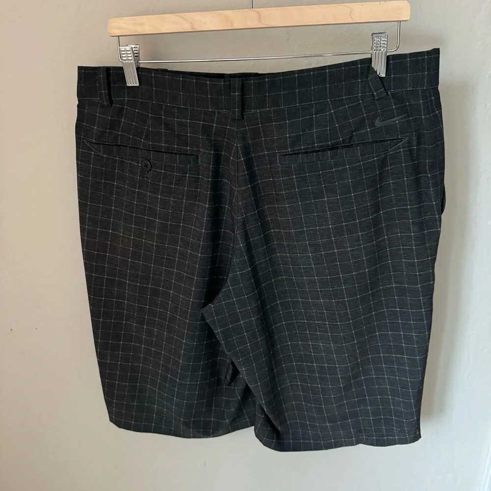 NIKE GOLF Dri-Fit Stretch Shorts 11” Inseam Dark Grey Black Style# 818047-010